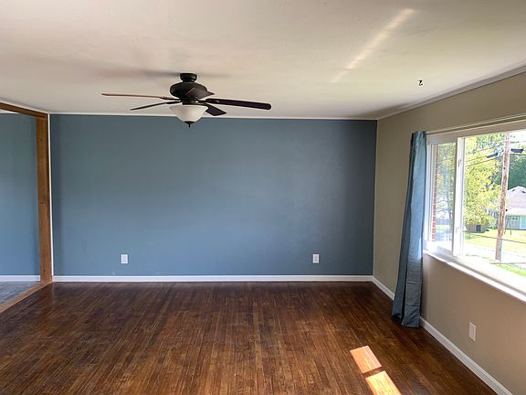 4th image of 522 Summerlee Ave