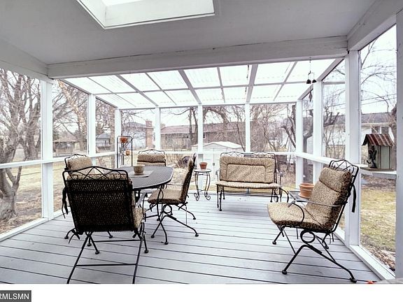 3rd image of 511 Driftwood Cir