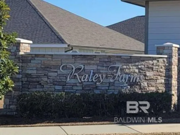 7041 Fuller St, Gulf Shores, AL 36542