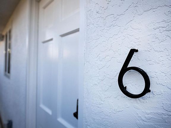 3rd image of 212 Oceanside Blvd #6