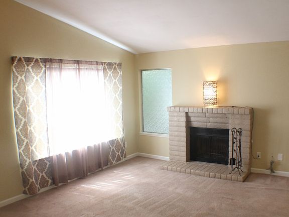 4th image of 2995 Leonor Dr