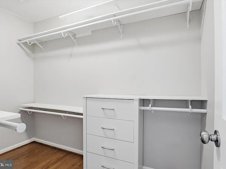 423 Foxridge Dr SW — Photo 30