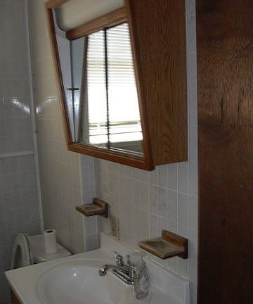 4th image of 6014 Wanda Ave
