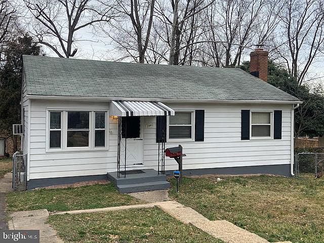 1st image of 13943 Mathews Dr
