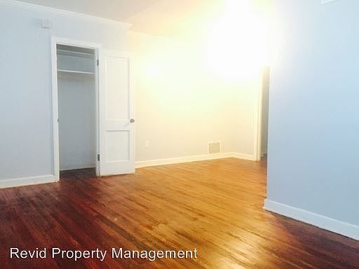 2nd image of 40 N Holmes St