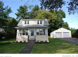 674 Evergreen Ave, Hamden, CT 06518