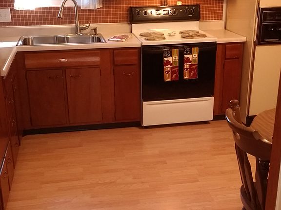 3rd image of 14010 Davey Dr