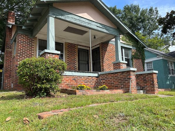 208 Marcus L Butler Dr, Jackson, MS 39209