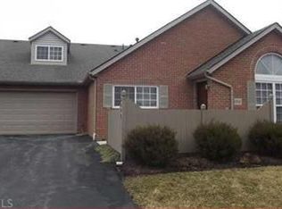 6842 Silver Rock Dr, New Albany, OH 43054