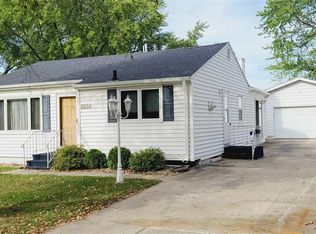 223 Joy Dr, Waterloo, IA 50701