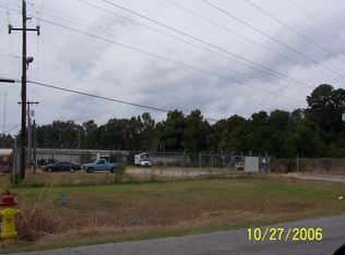 100 N Gamble Rd, Savannah, GA 31405