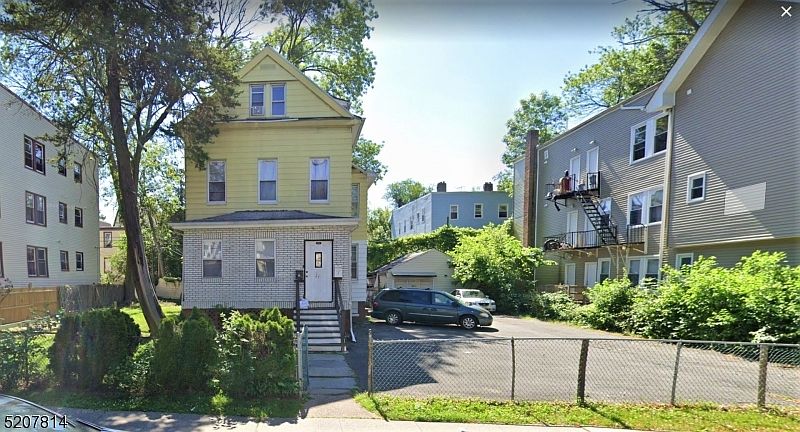 1st image of 290 Halsted St