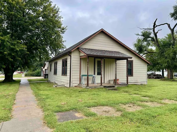 545 4th Ave, Fairmont, NE 68354