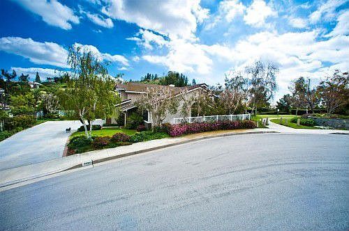 4th image of 7036 E La Cumbre Dr