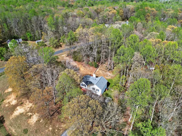 4800 Blueberry Dr, Brandywine, MD 20613