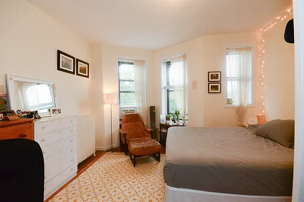 Rented by Douglas Elliman | media 8