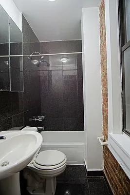 Rented by Compass | media 23