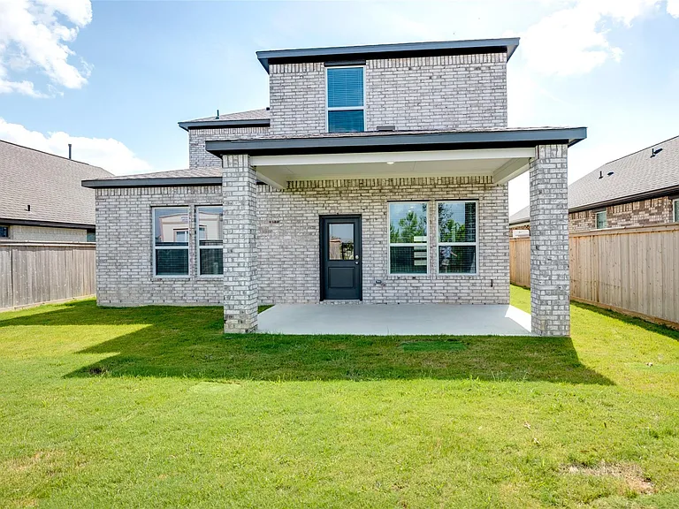 12534 Nueces River Dr — Photo 32
