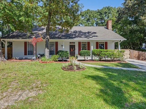 788 Laie St, Diamondhead, MS 39525