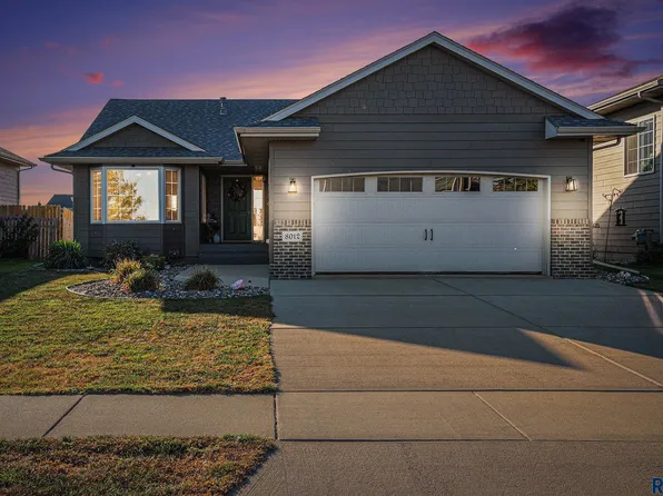 8012 W Wilson Dr, Sioux Falls, SD 57106