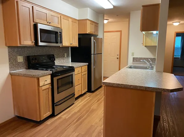 Christopher Crest Apartments
