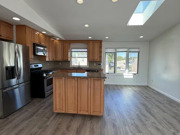 52 Monroe St #2B, Little Ferry, NJ 07643