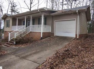 108 Academy Dr, Pickens, SC 29671