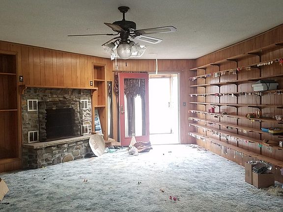 2nd image of 109 School House Hill Rd
