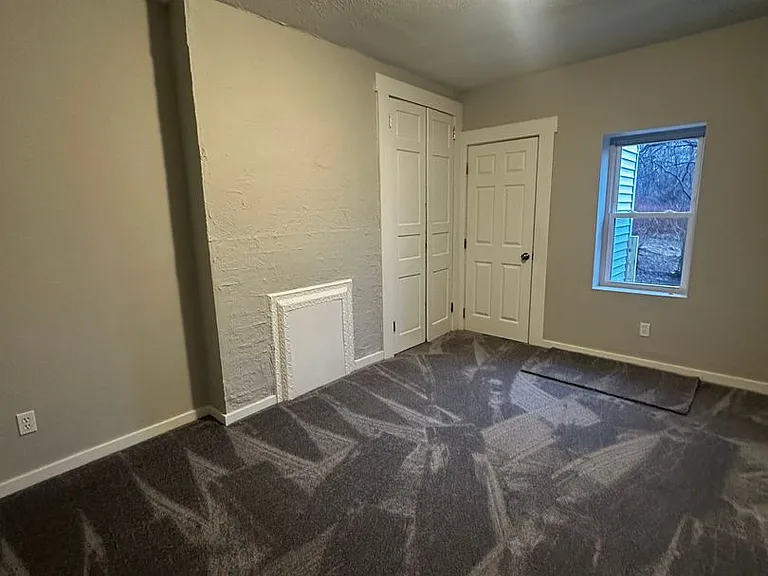 117-119 Copperfield Ave — Photo 18