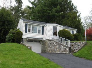 30 Leonard St, Adams, MA 01220