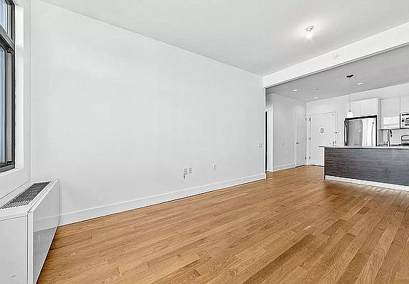 3rd image of 836 Bergen St #3I4