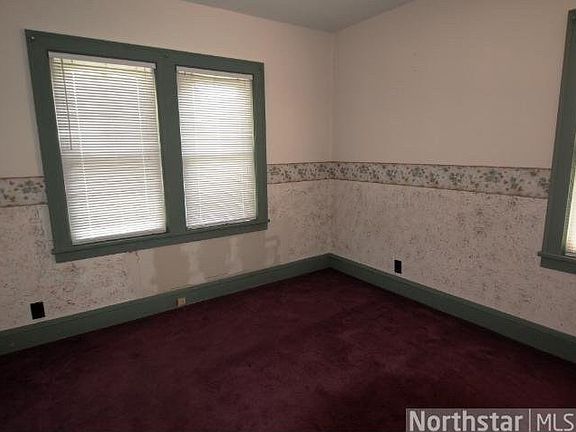 5th image of 923 Berwood Avenue