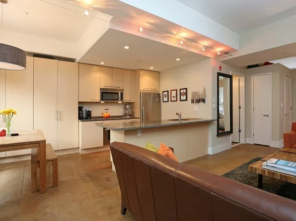 35 Fay St Unit 202, Boston, MA 02118