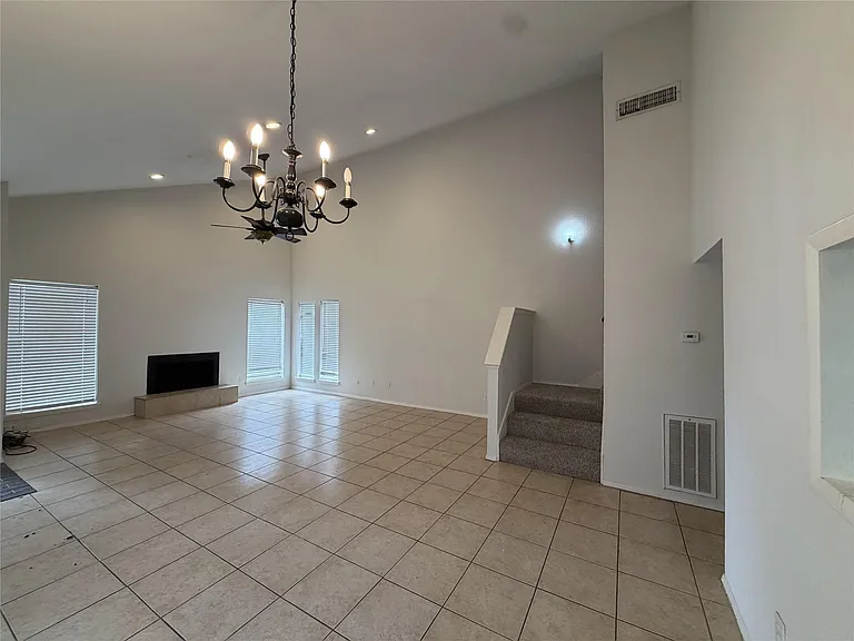 7841 Green Lawn Dr #7841 — Photo 2