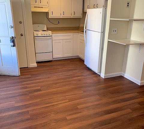 3rd image of 1851 Summer St #1
