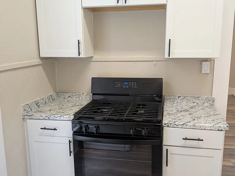 822 E Carson St #5 — Photo 17