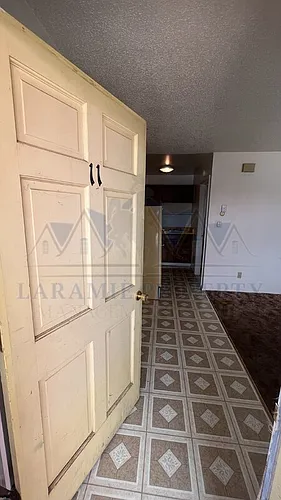 702 Downey St Photo 1