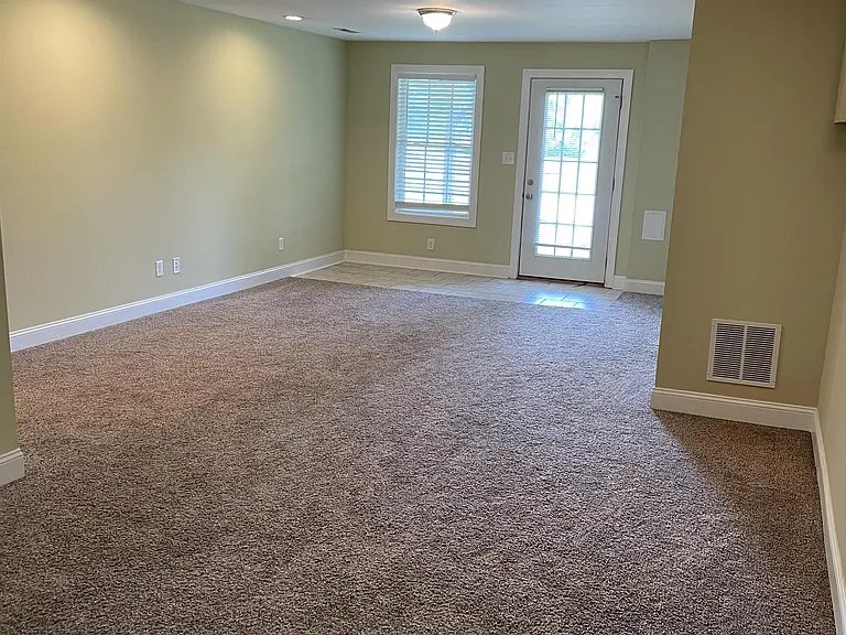 180 Rowse Dr #1 — Photo 8