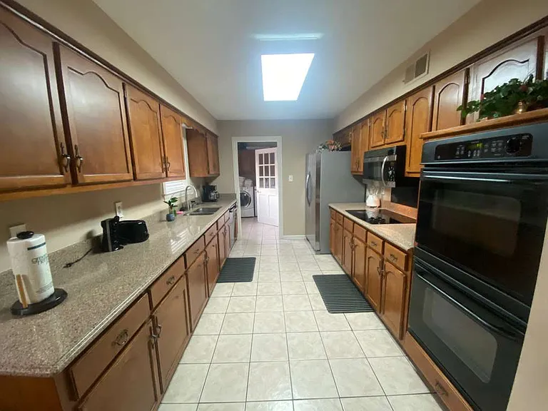 4235 S Germantown Rd — Photo 9