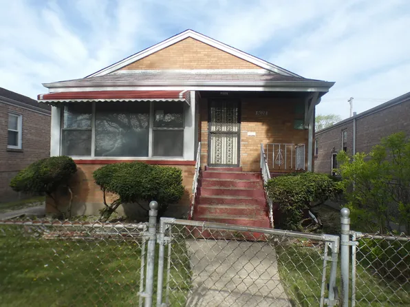 9028 S Carpenter St, Chicago, IL 60620