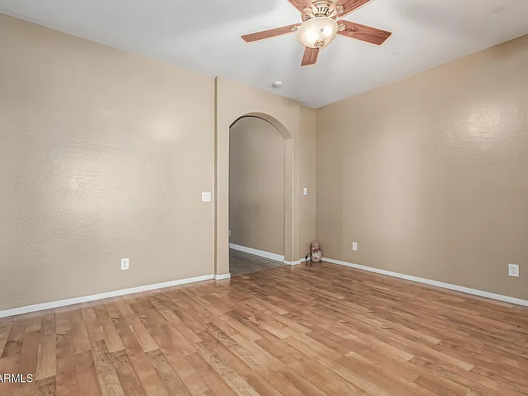 2513 W Novak Way — Photo 7