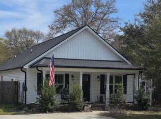 15 Edgewood Street, Clarkton, NC 28433