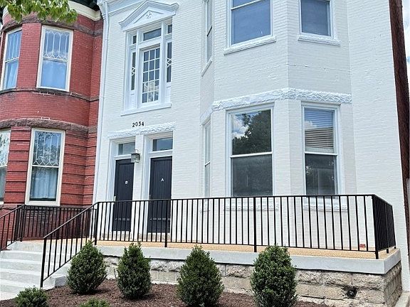 2nd image of 2034 W Grace St