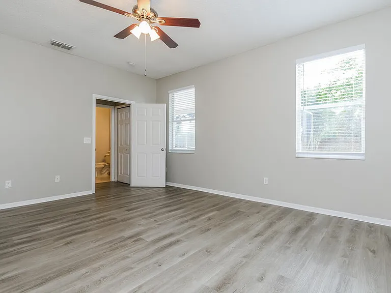 1046 Raining Meadows Ln — Photo 11