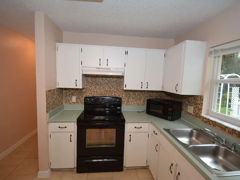 90 Sleepy Hollow Trl — Photo 8