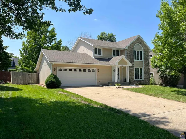 3719 SW Arvonia Pl, Topeka, KS 66610