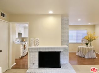 5352 Las Virgenes Rd, Calabasas, CA 91302