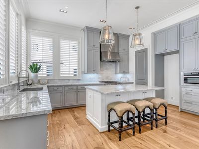 5219 Calle Cordoba Pl, Houston, TX, 77007