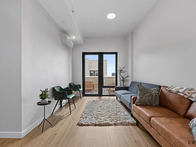 219 Lenox Rd #4E — Photo 6