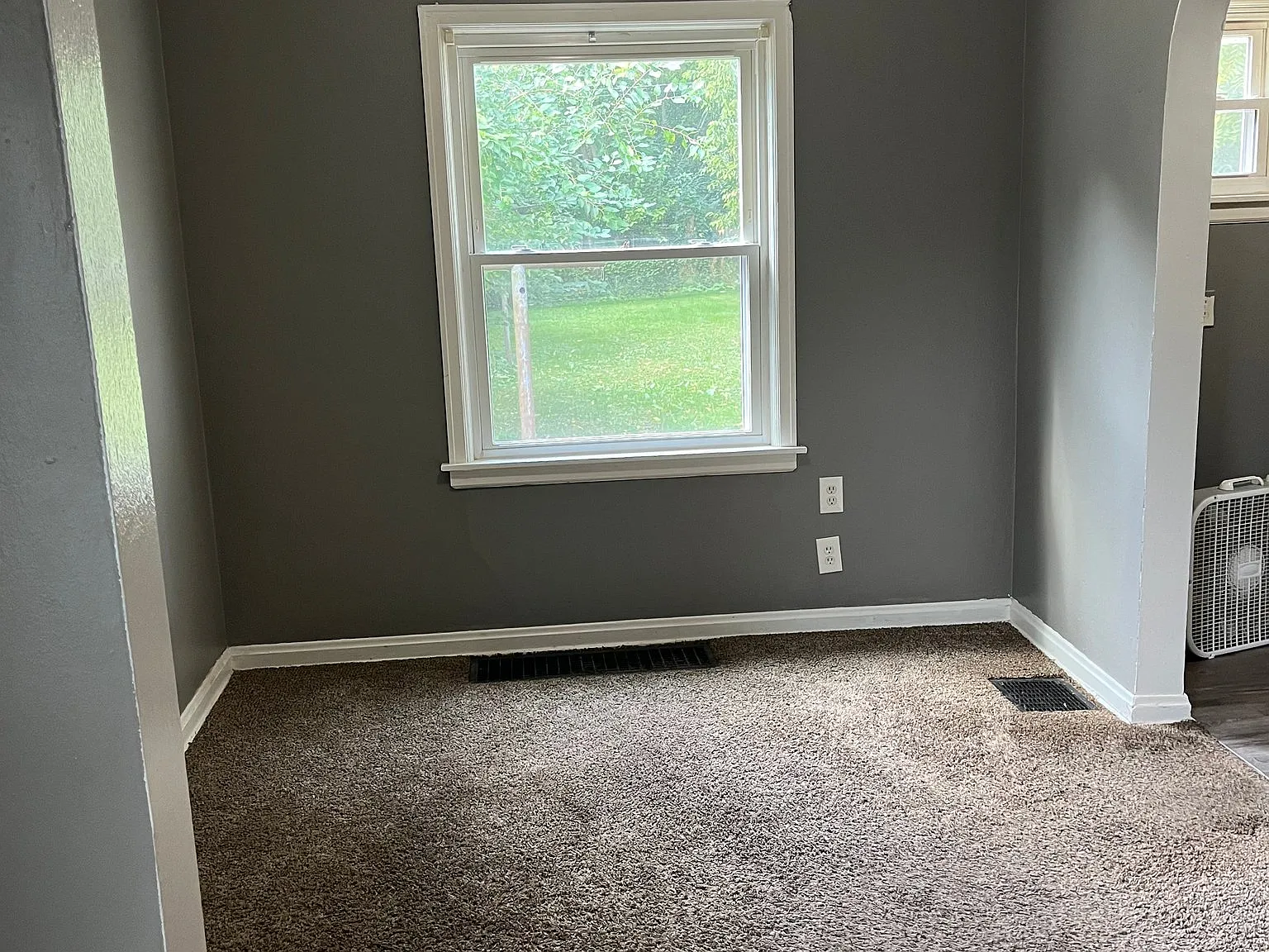1729 Mound St — Photo 3